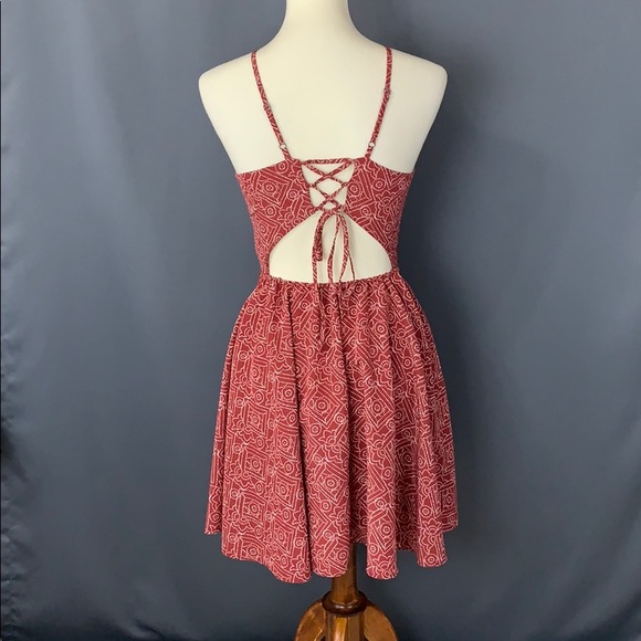 Semi fitted Hollister dress - Picture 2 of 8